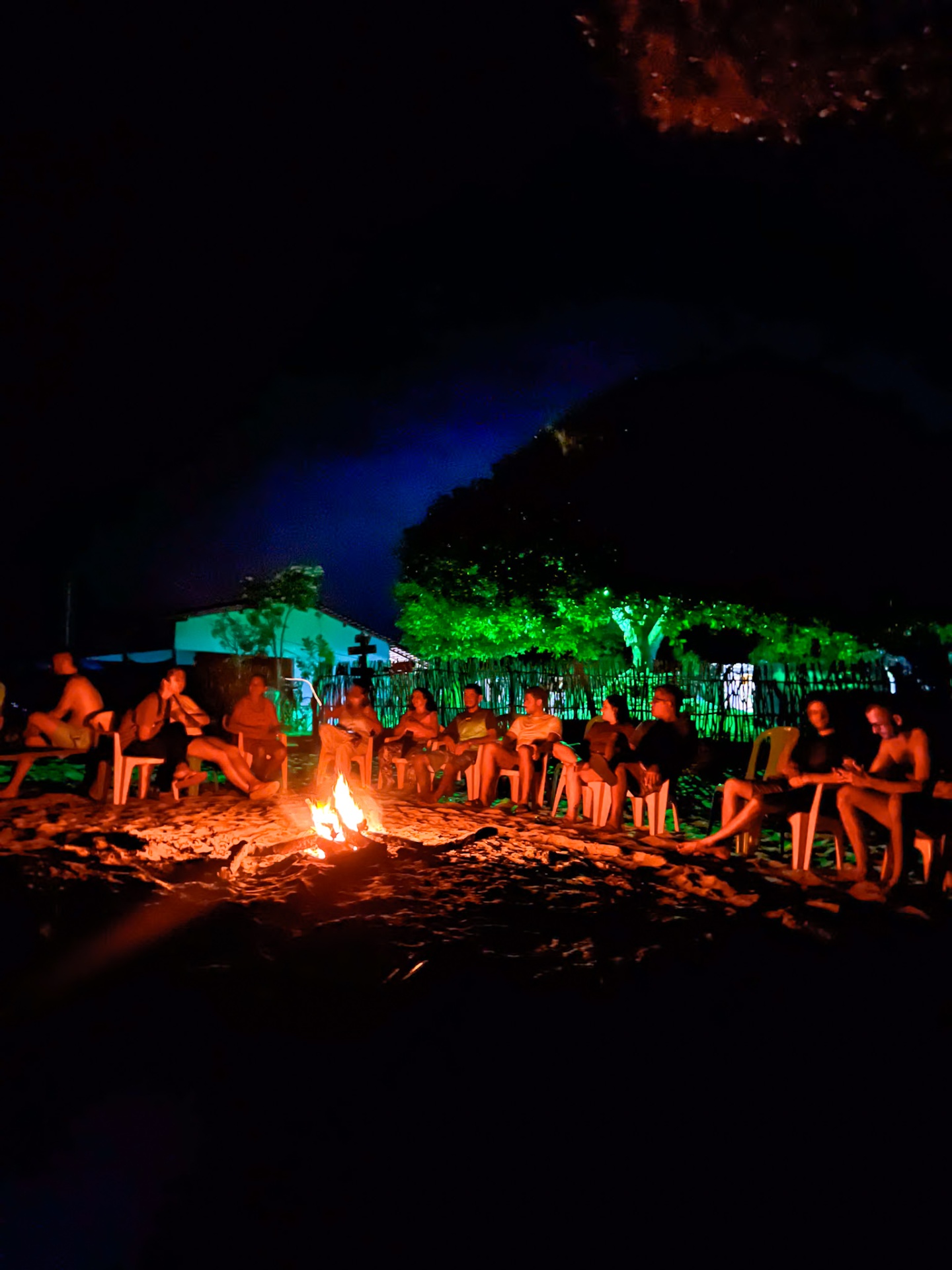 fogueira à noite